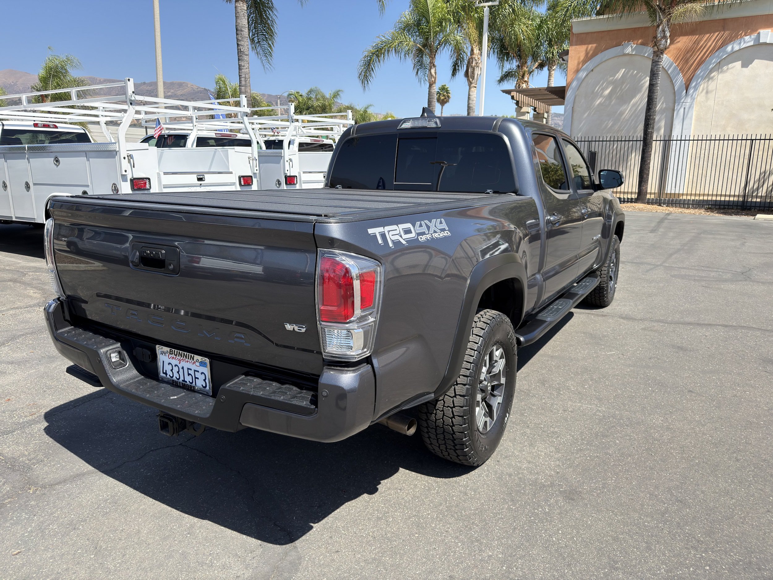 Used 2021 Toyota Tacoma TRD Off-Road w/ Technology Package AWD/4WD image 8
