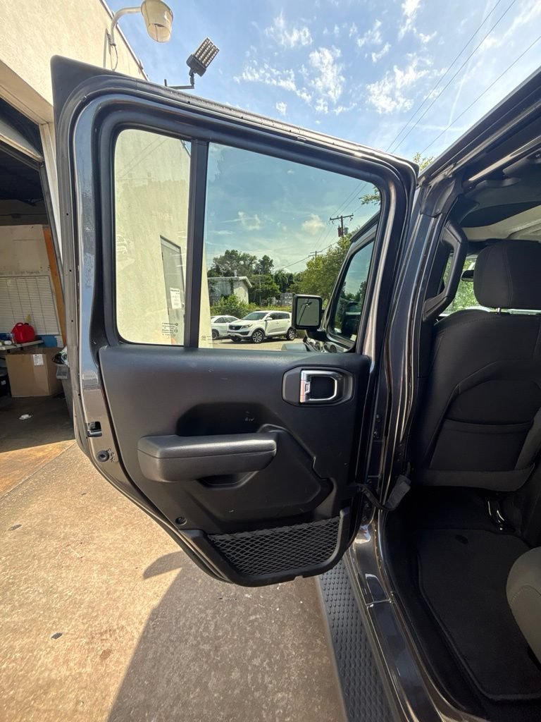 Used 2022 Jeep Wrangler Unlimited Sport AWD/4WD image 18
