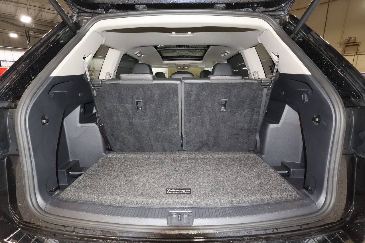 Used 2023 Volkswagen Atlas SEL R-Line AWD/4WD image 23