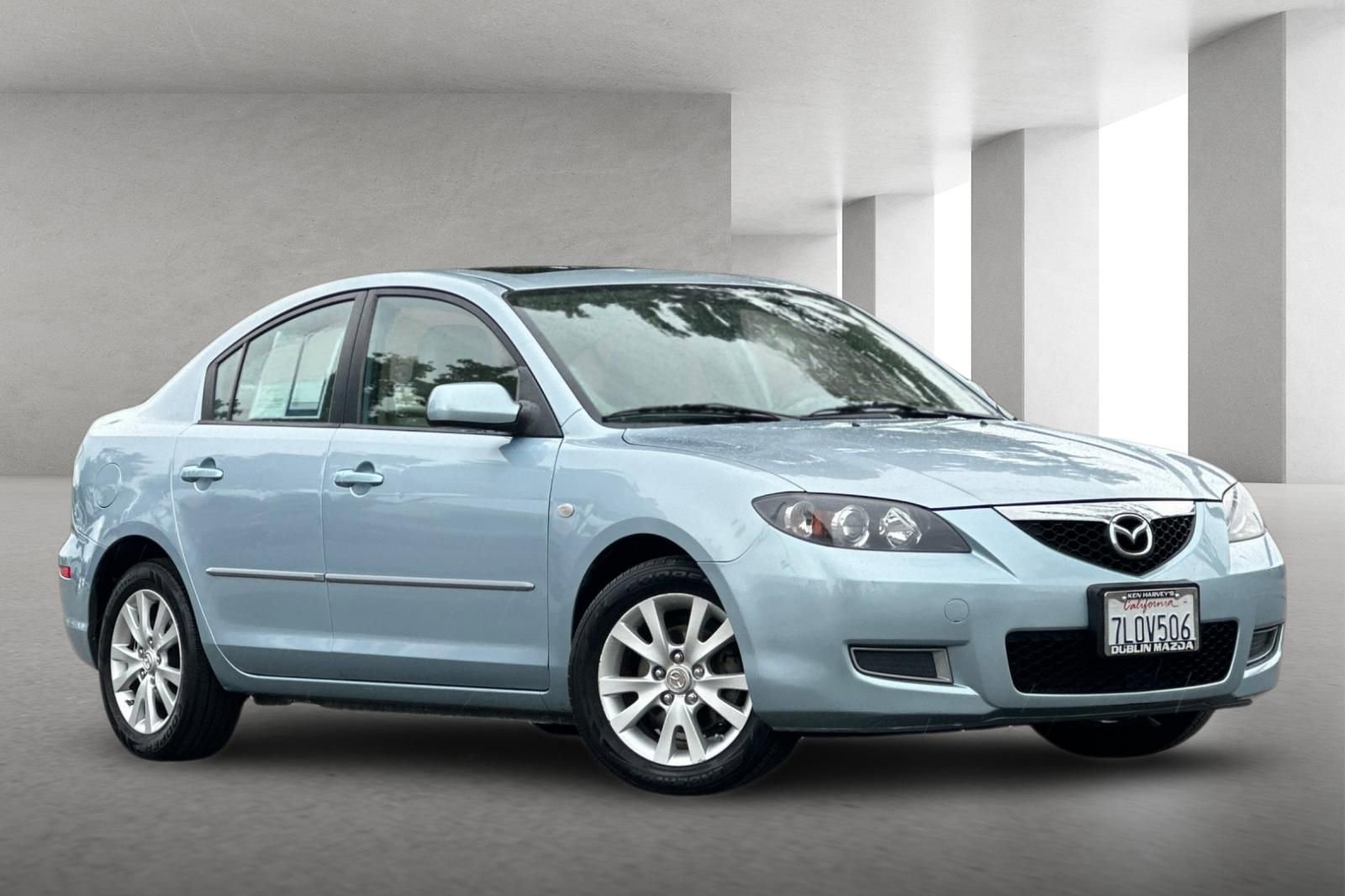 Used 2007 MAZDA MAZDA3 i Touring FWD image 2