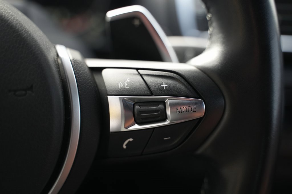 Used 2017 BMW 230i Convertible image 38