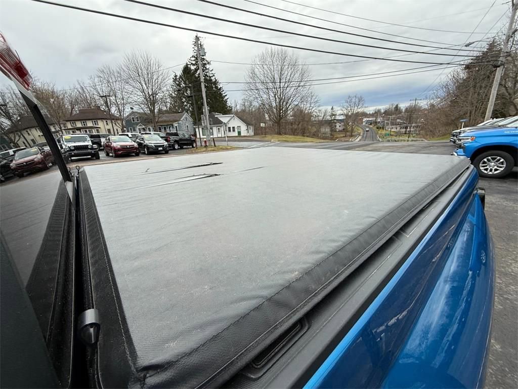 Used 2024 Chevrolet Colorado Z71 w/ Z71 Convenience Package 2 image 25