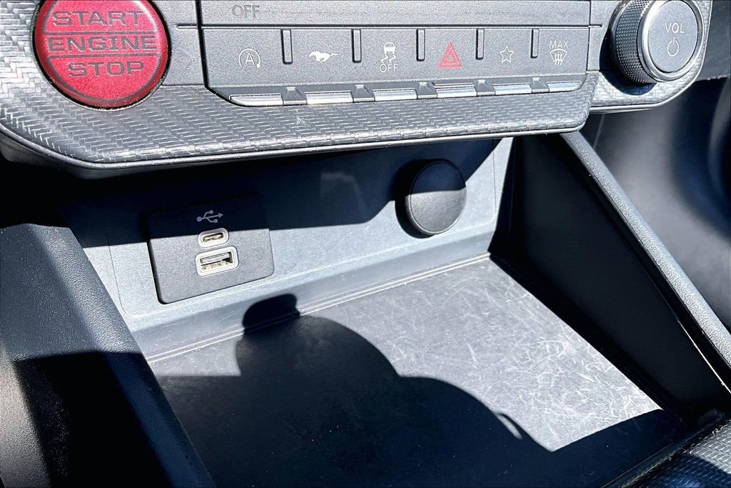 Used 2024 Ford Mustang Convertible RWD image 32