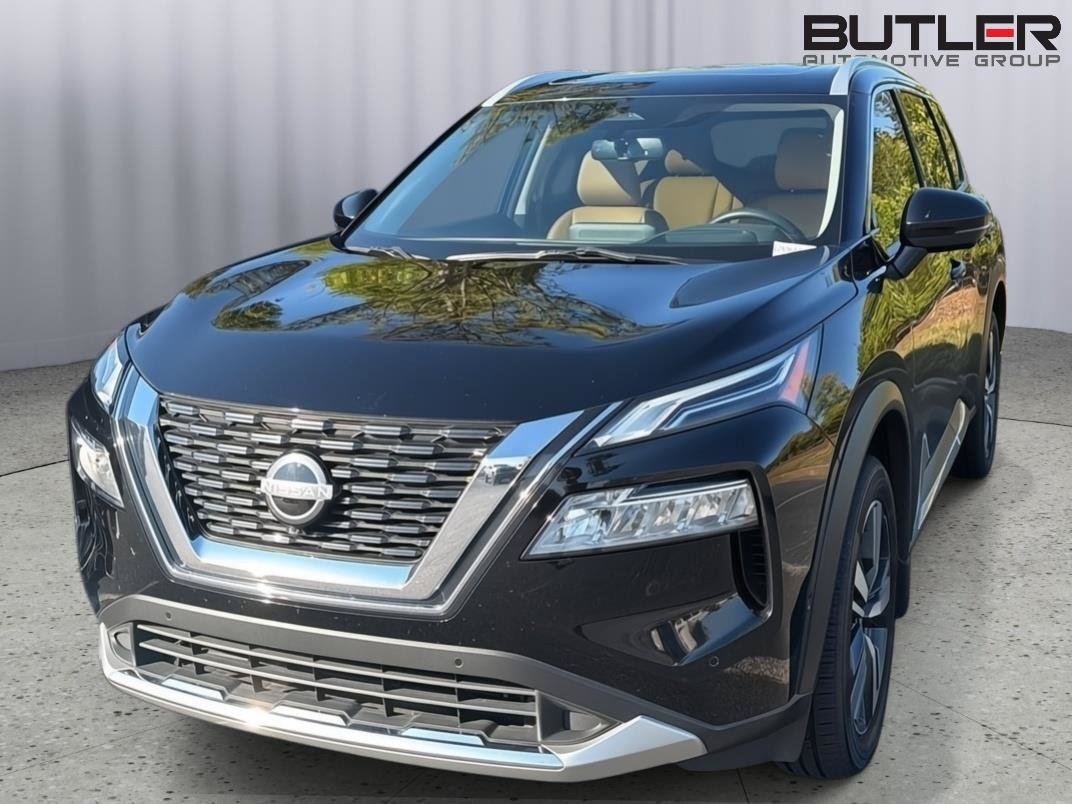 Used 2023 Nissan Rogue Platinum w/ Platinum Premium Package FWD image 3