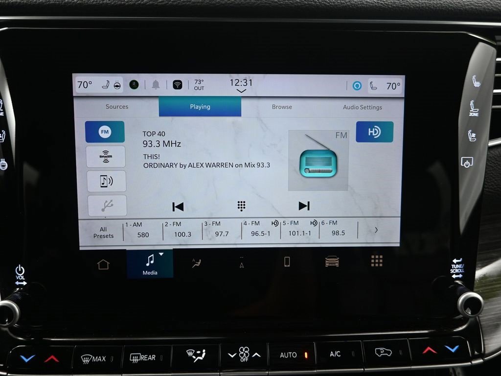 Used 2024 Jeep Wagoneer L Series II w/ Flexible Seating Group image 19