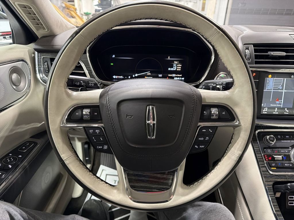 Used 2018 Lincoln Continental Black Label image 11