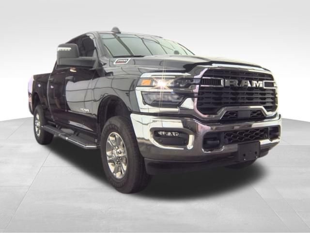 Used 2025 RAM 2500 Big Horn AWD/4WD image 3