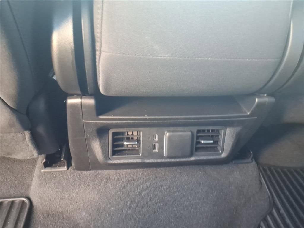 Used 2024 Chevrolet Silverado 1500 LT image 27
