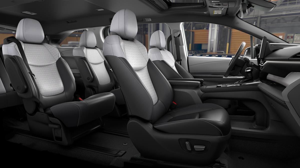 New 2026 Toyota Sienna XSE FWD image 22
