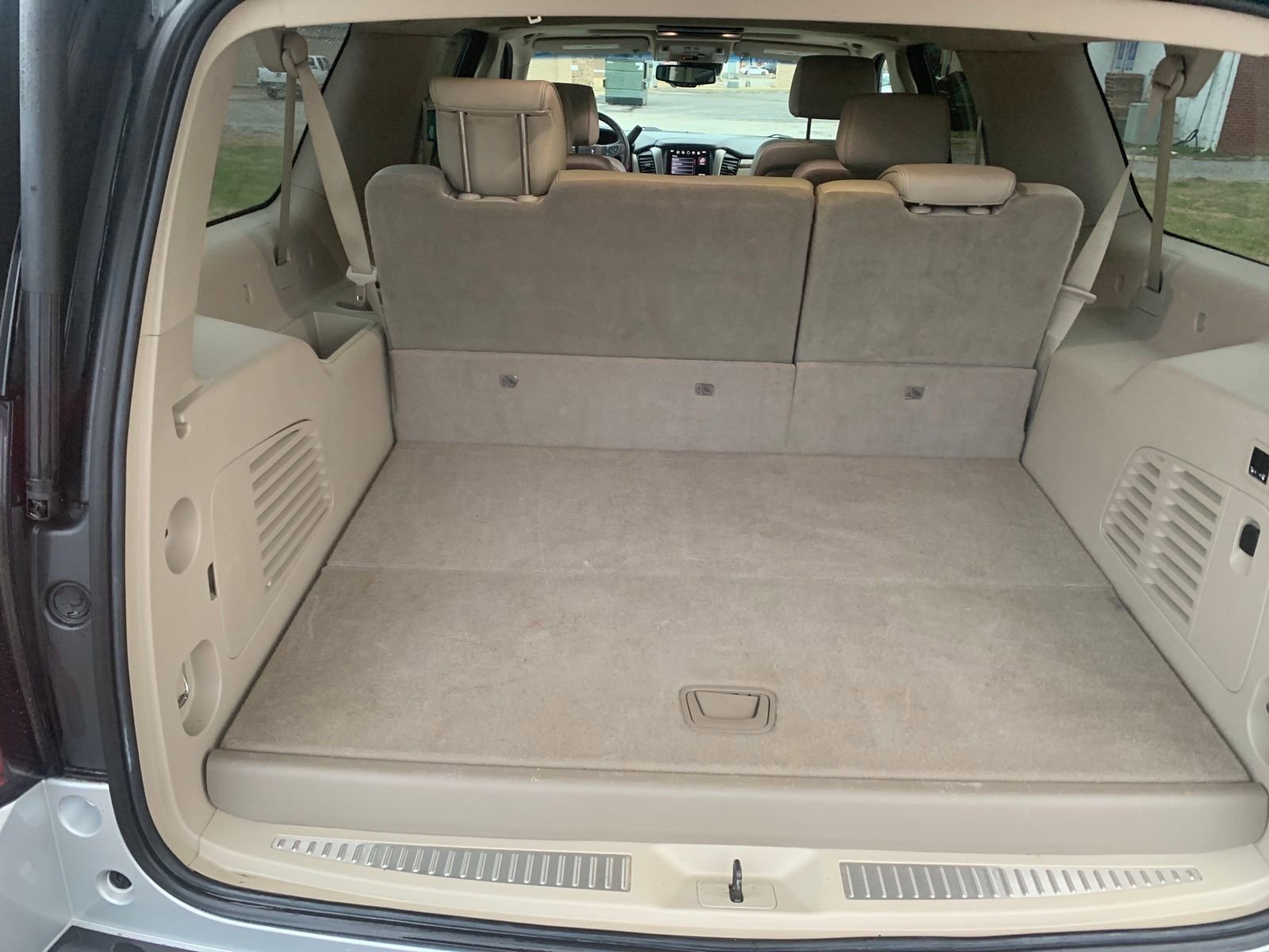 Used 2016 GMC Yukon XL Denali w/ Open Road Package image 30