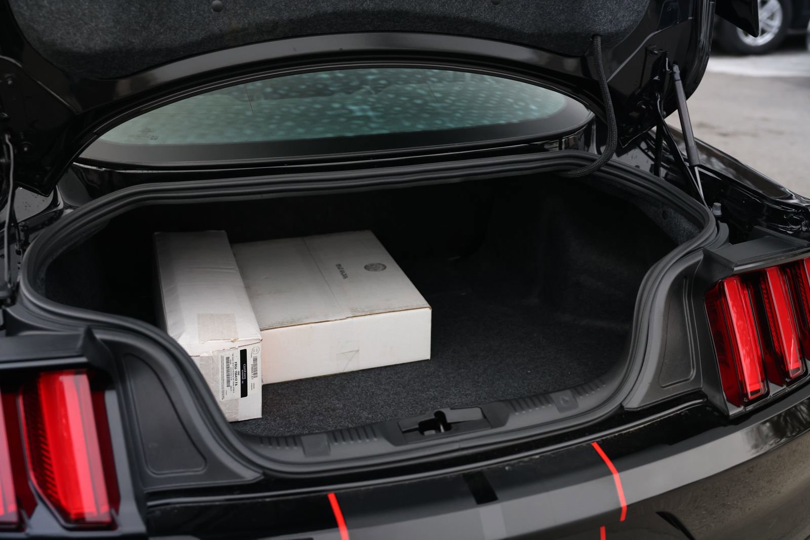 Used 2017 Ford Mustang Shelby GT350R w/ GT350R Equipment Group 920A image 26