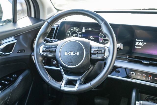 Used 2025 Kia Sportage SX image 16