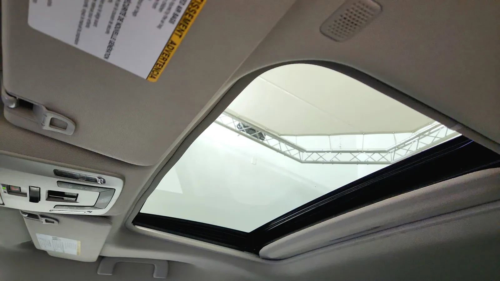 Used 2024 Toyota Sienna XLE image 39