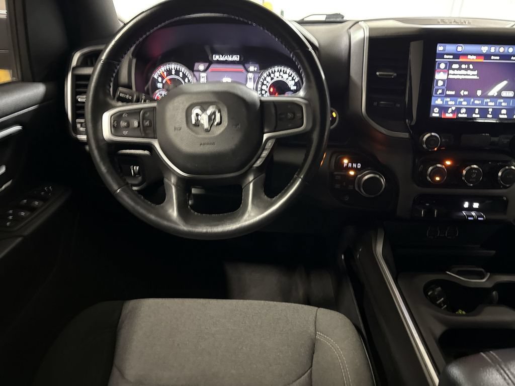 Used 2022 RAM 1500 Big Horn AWD/4WD image 11