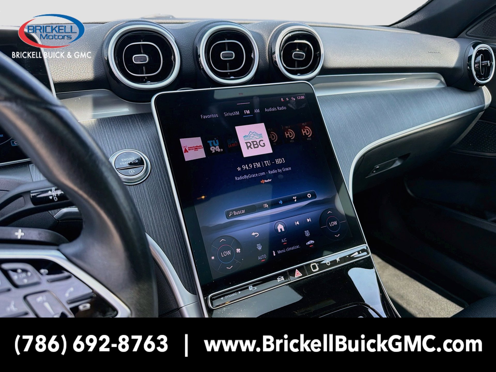 Used 2025 Mercedes-Benz C 300 Sedan image 26