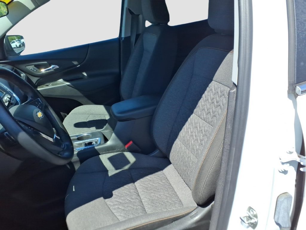 Used 2024 Chevrolet Equinox LT FWD image 16
