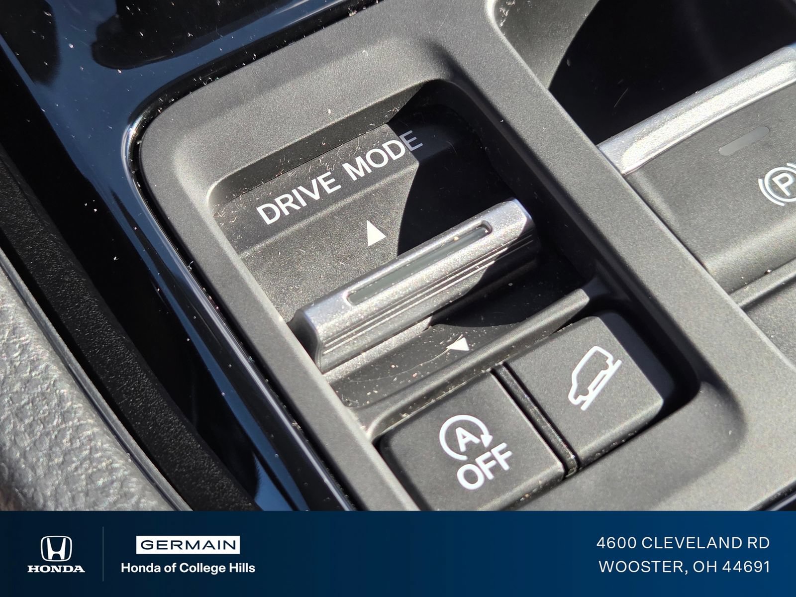 Used 2025 Honda Pilot Sport image 36