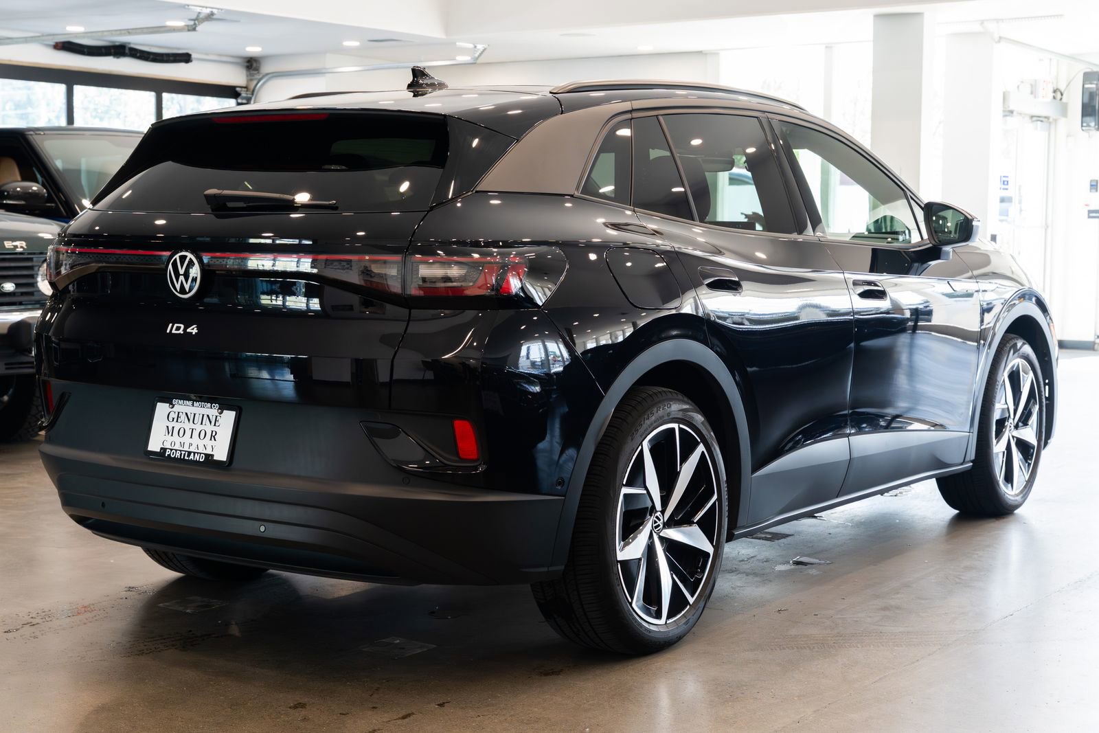 Used 2024 Volkswagen ID.4 Pro S RWD image 4