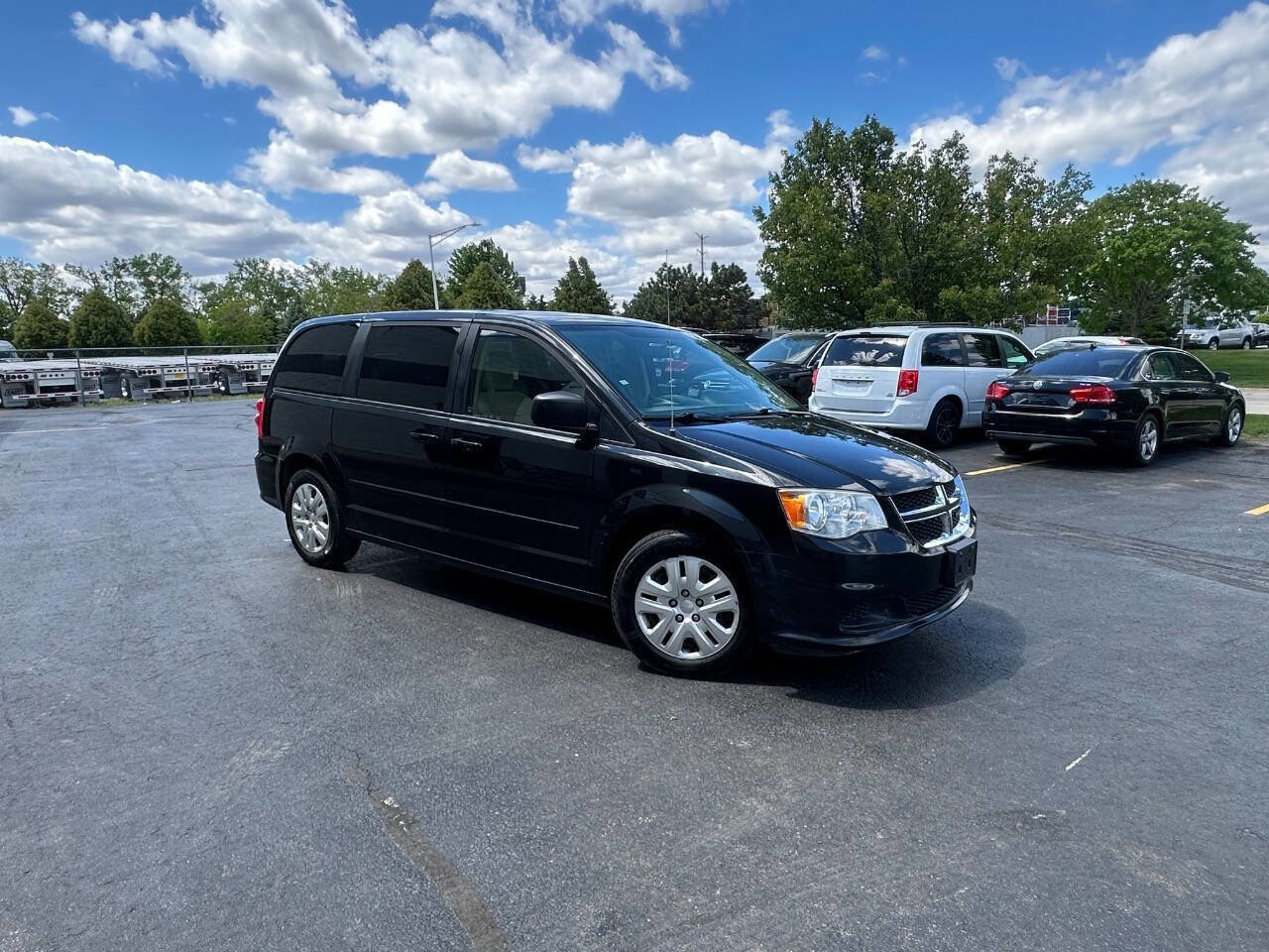 Used 2014 Dodge Grand Caravan SE w/ Quick Order Package 29E SE FWD image 7