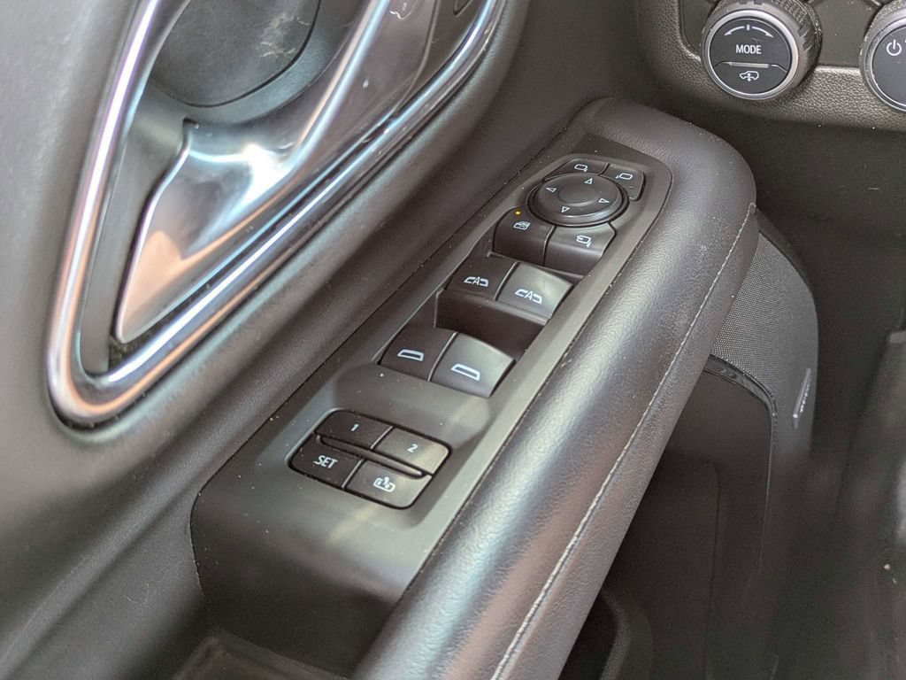 Used 2022 Chevrolet Tahoe Z71 w/ Z71 Off-Road Package AWD/4WD image 26