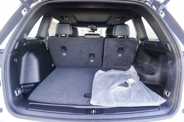 New 2025 Jeep Grand Cherokee Limited w/ Black Appearance Package image 5