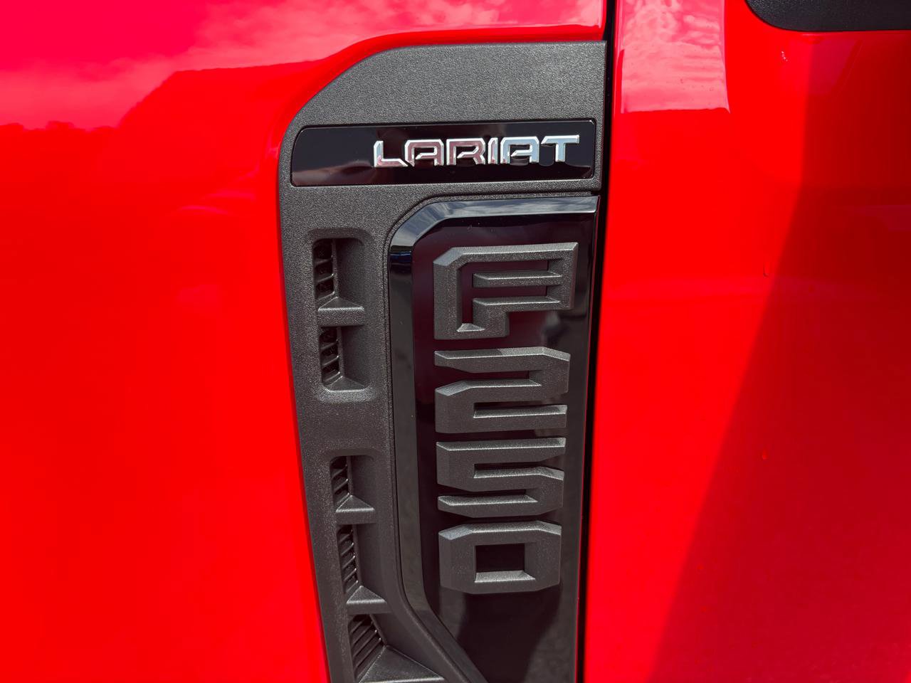 New 2026 Ford F250 Lariat w/ Black Appearance Package AWD/4WD image 10