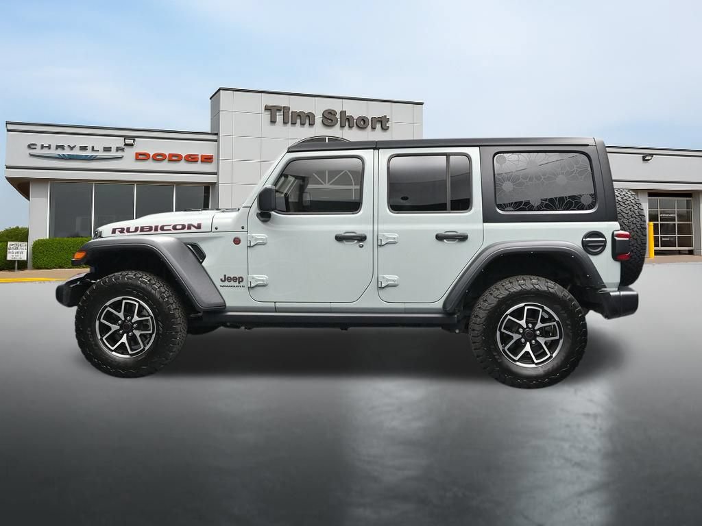 Used 2024 Jeep Wrangler Unlimited Rubicon w/ Convenience Group AWD/4WD image 2