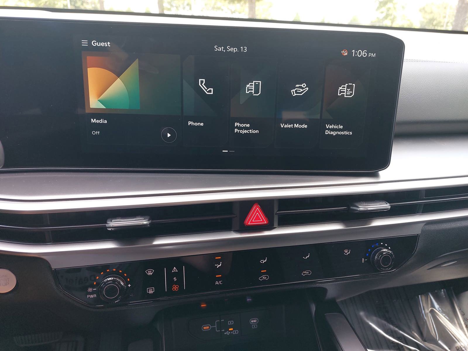 New 2026 Kia Sorento LX FWD image 21