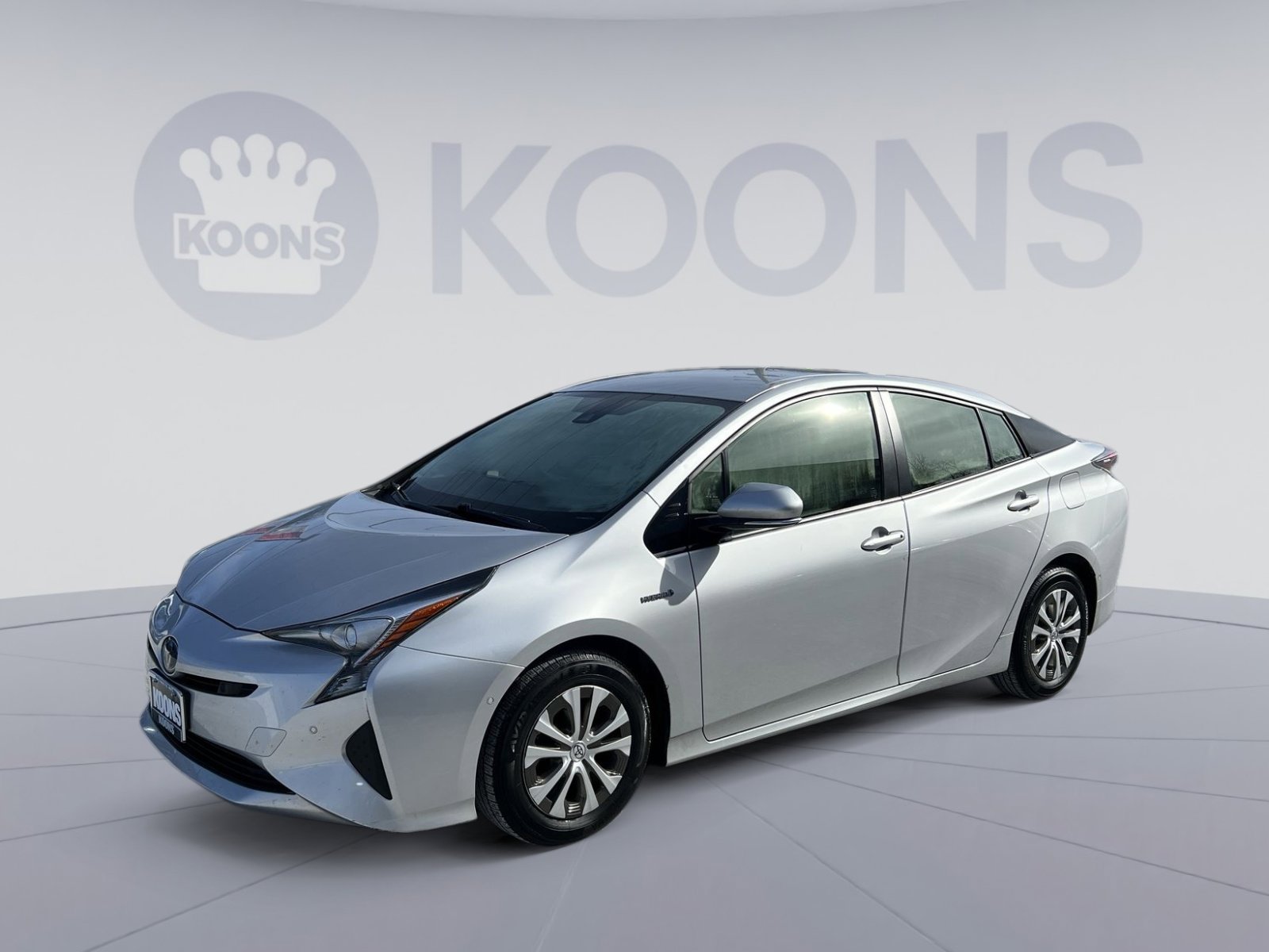 Used 2017 Toyota Prius Two image 1