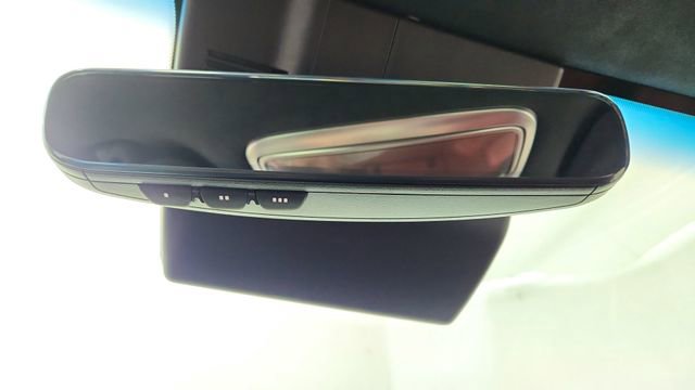 Used 2023 Genesis GV70 3.5T Sport w/ Sport Prestige Package AWD/4WD image 52