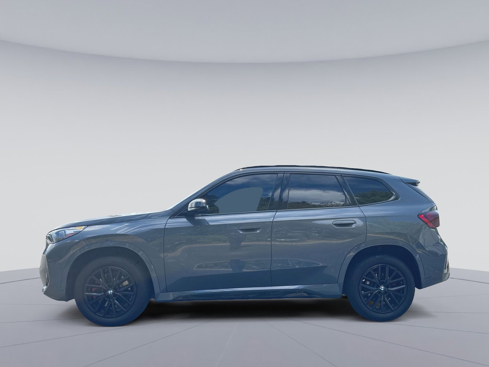 Used 2023 BMW X1 xDrive28i w/ Premium Package AWD/4WD image 8