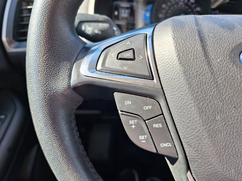 Used 2024 Ford Edge SEL image 20