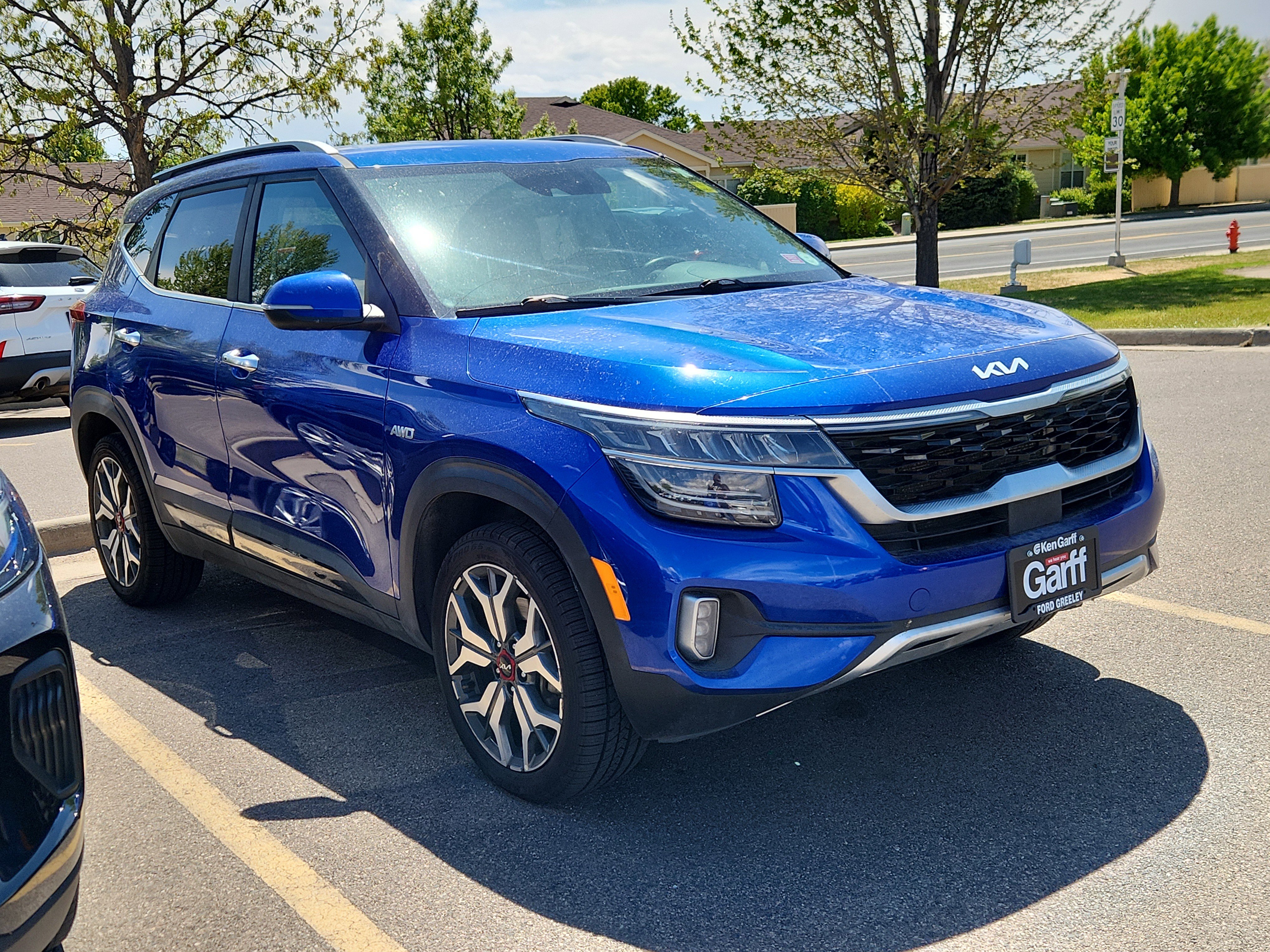 Used 2022 Kia Seltos SX AWD/4WD image 3