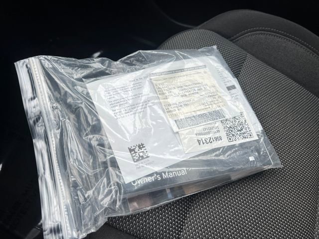 Used 2023 Chevrolet Traverse LT image 30