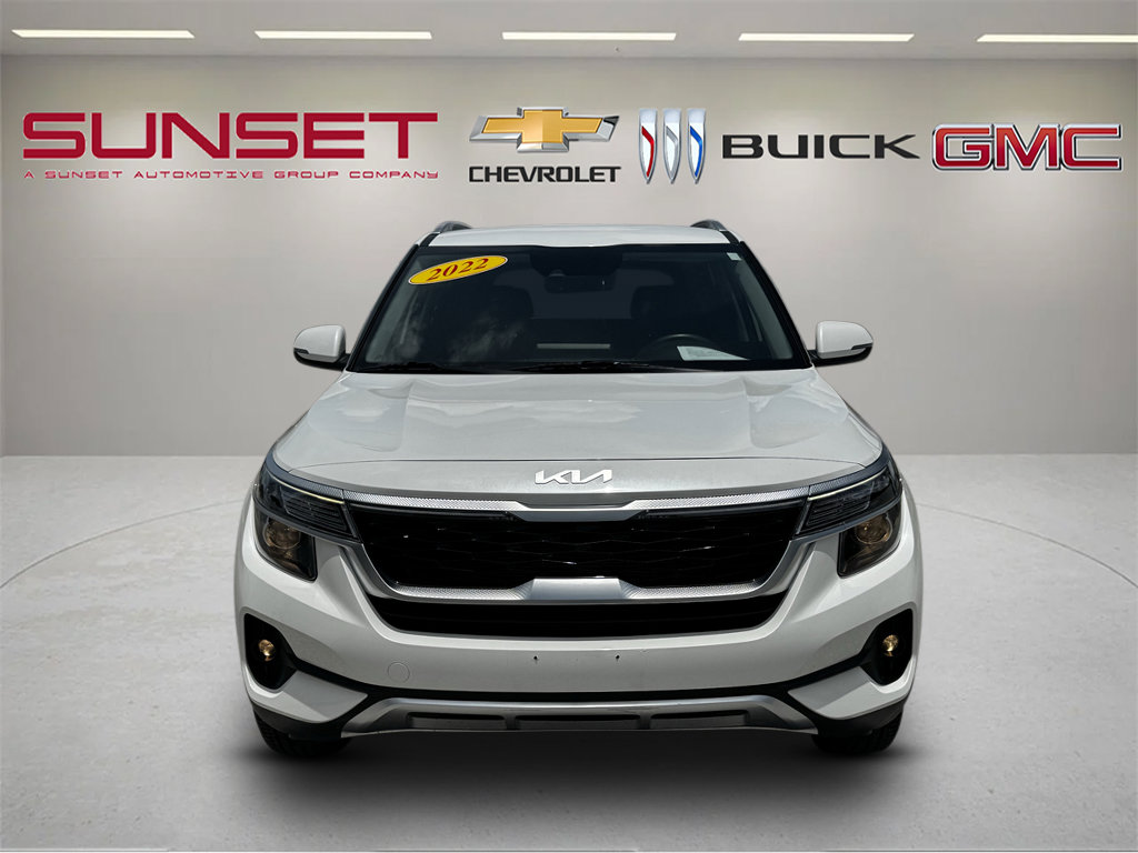 Used 2022 Kia Seltos S FWD image 2