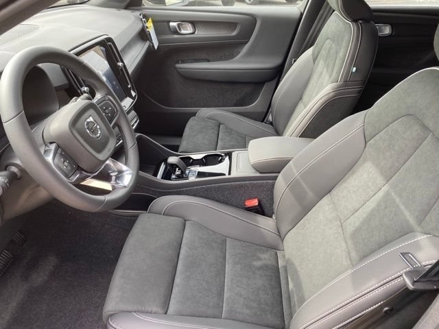 New 2023 Volvo XC40 Recharge Plus w/ Protection Package Premier AWD/4WD image 2