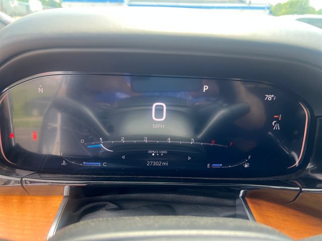 Used 2022 Jeep Grand Wagoneer Series III AWD/4WD image 15