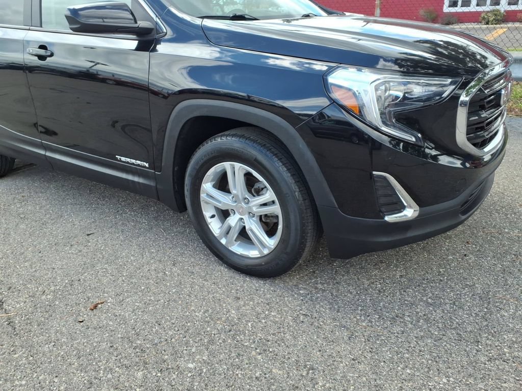 Used 2021 GMC Terrain SLE FWD image 4