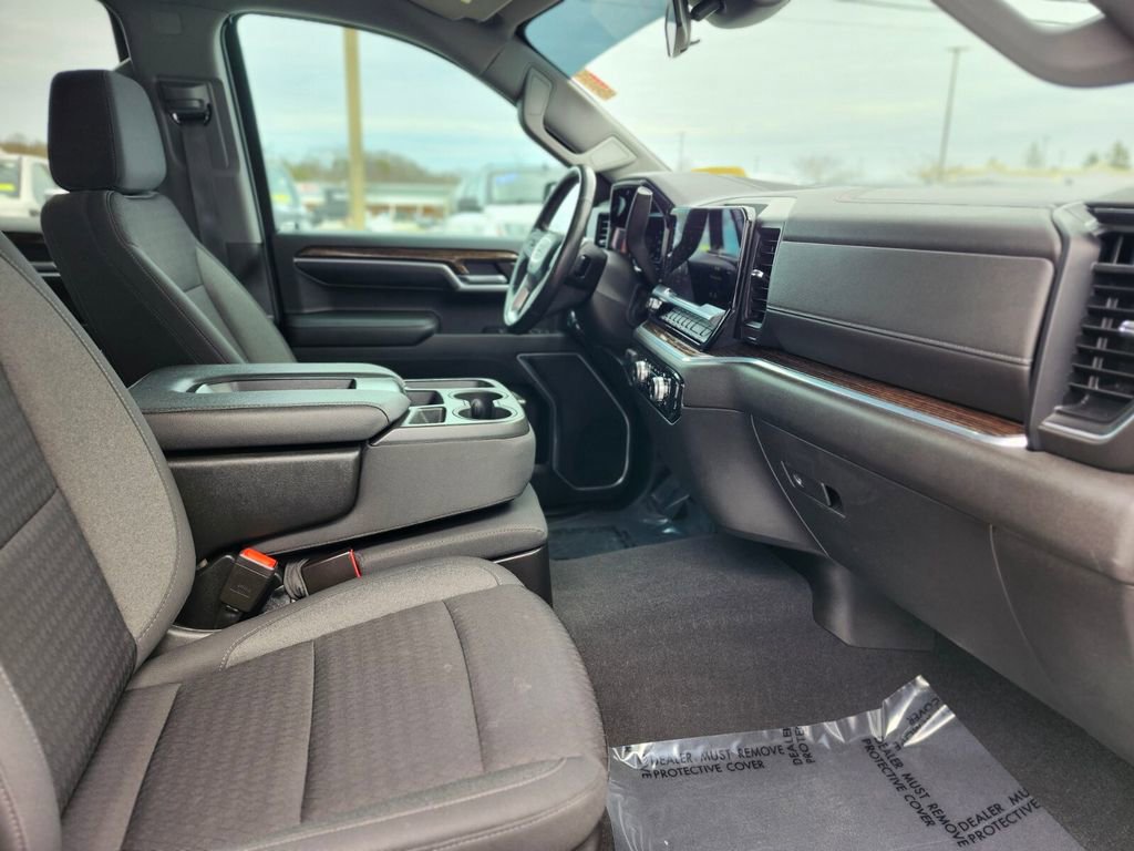 Used 2022 GMC Sierra 1500 Elevation AWD/4WD image 9