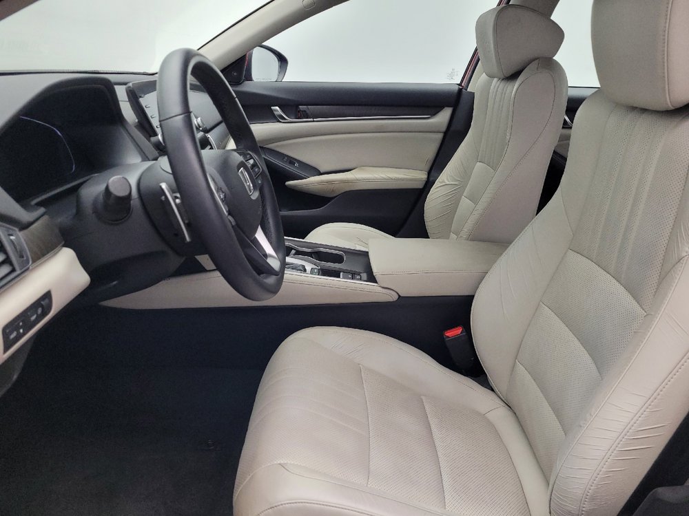 Used 2018 Honda Accord Touring image 17