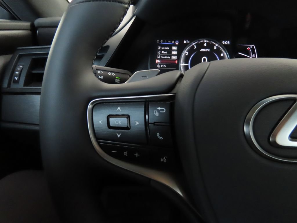 Certified 2025 Lexus ES 350 w/ Premium Package image 11