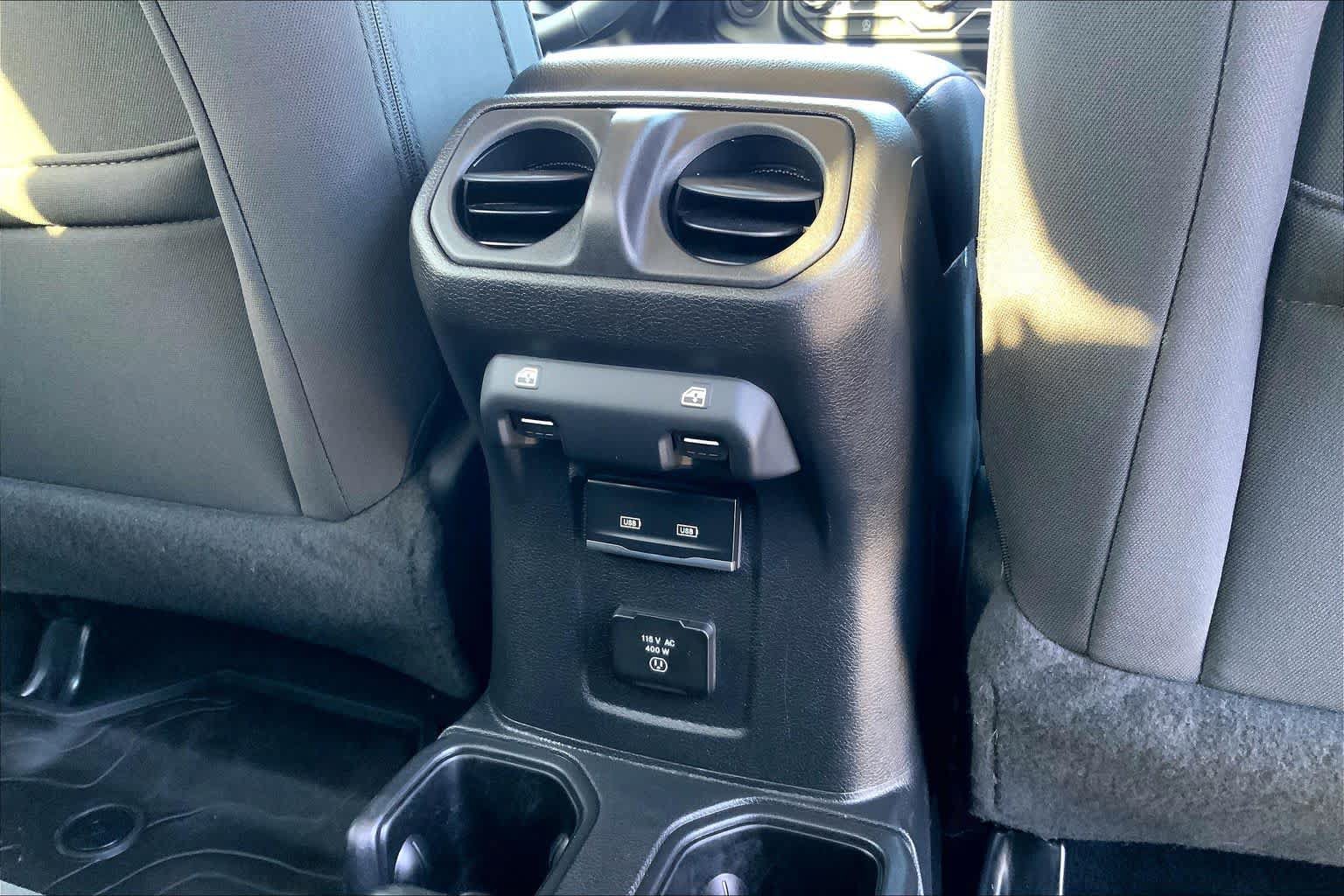 Used 2023 Jeep Gladiator Rubicon w/ LED Lighting Group AWD/4WD image 36