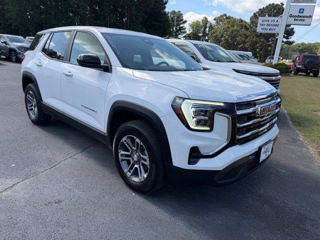 Certified 2025 GMC Terrain Elevation AWD/4WD image 3