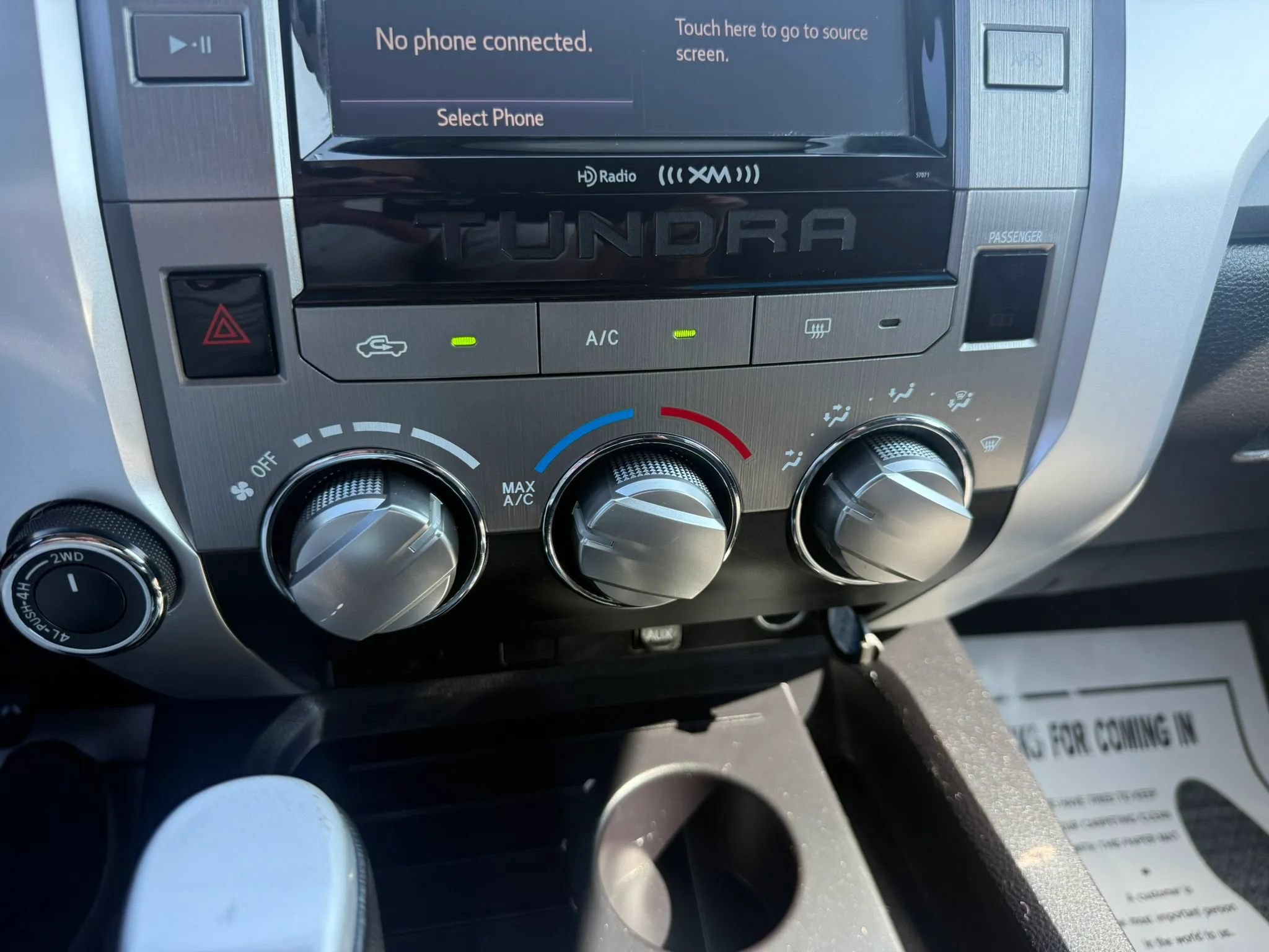 Used 2015 Toyota Tundra SR5 w/ SR5 Upgrade Package AWD/4WD image 10