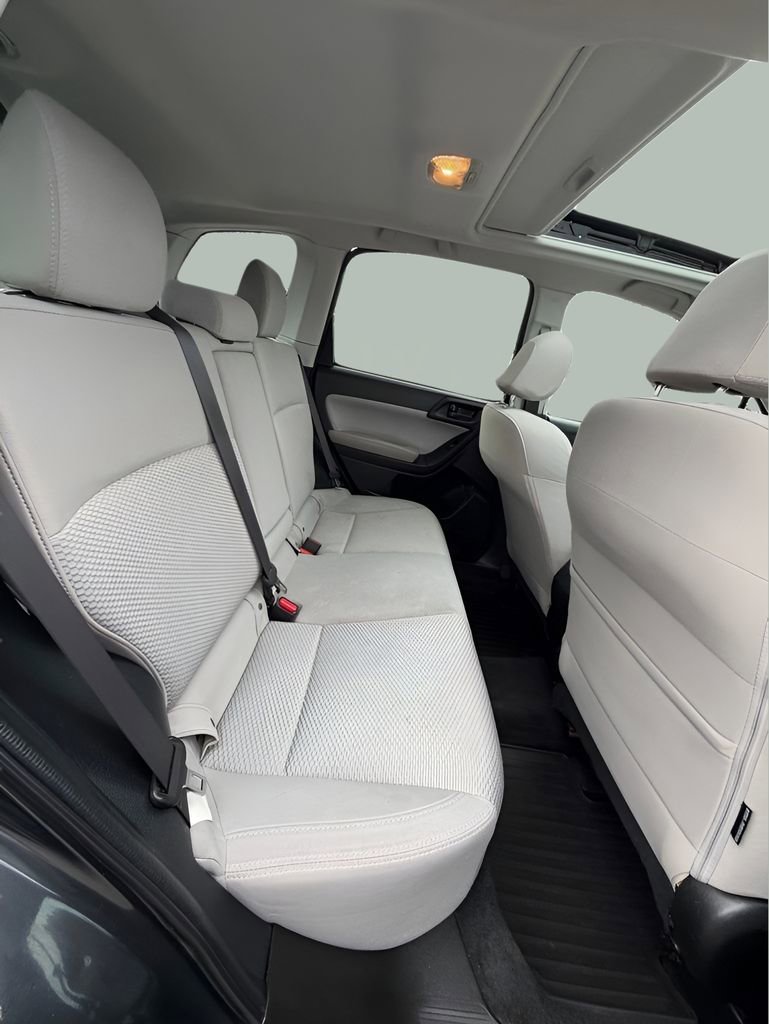 Used 2018 Subaru Forester 2.5i Premium w/ All-Weather Package AWD/4WD image 17