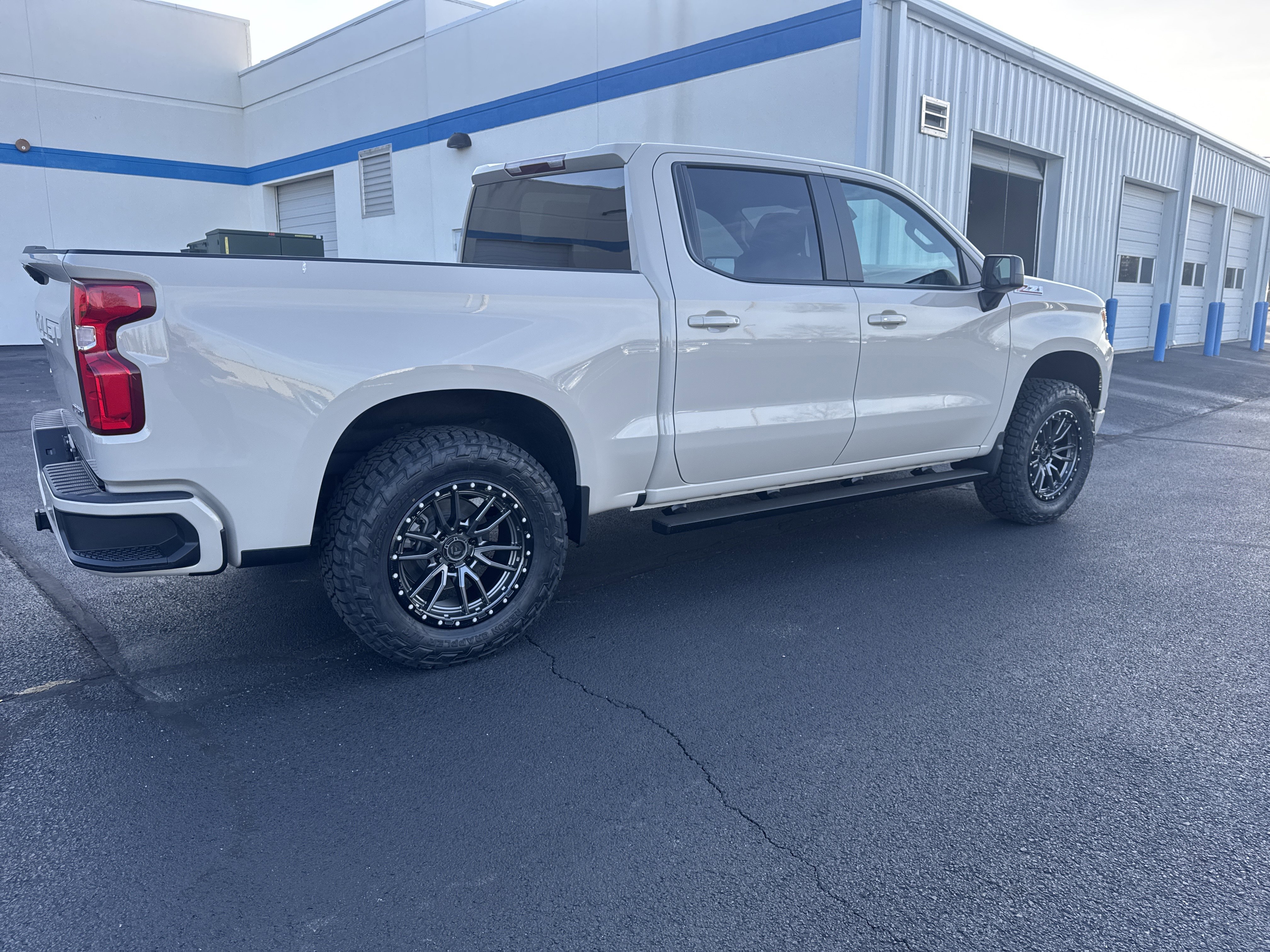 New 2026 Chevrolet Silverado 1500 RST w/ Z71 Off-Road Package image 3