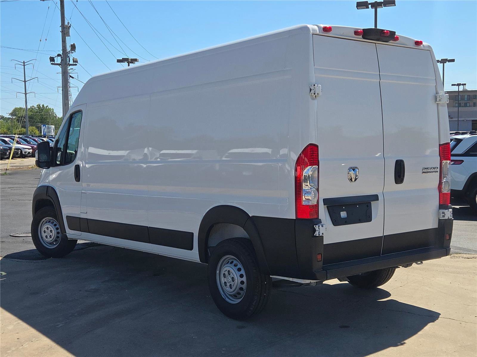 Used 2025 RAM ProMaster 2500 w/ Convenience Group image 18