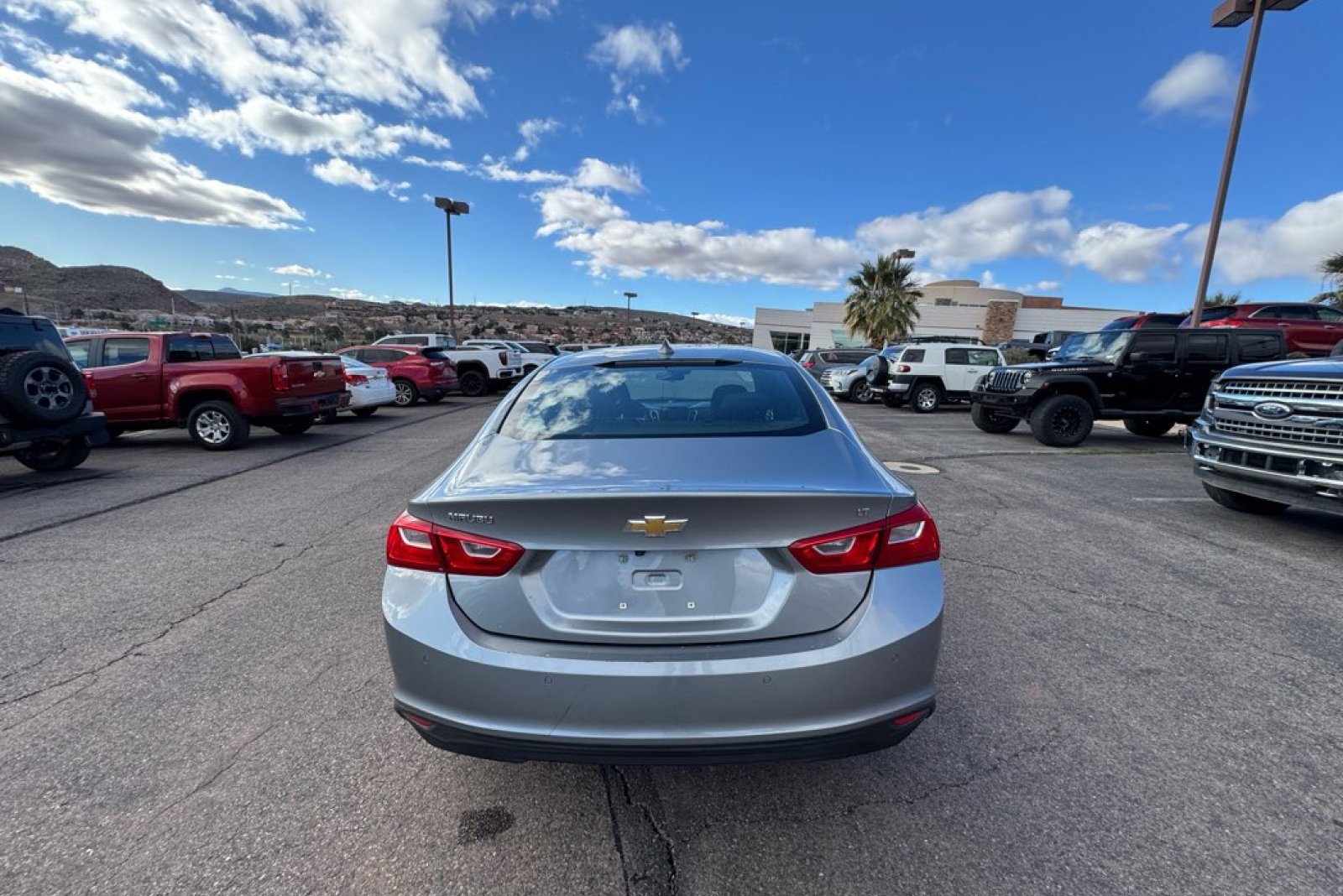 Used 2024 Chevrolet Malibu LT image 4