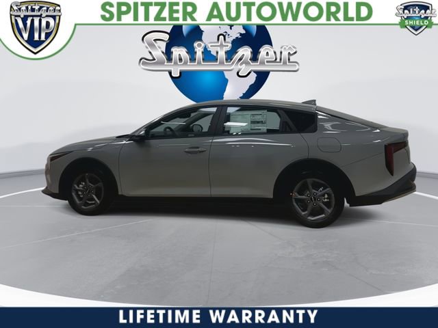 New 2026 Kia K4 LXS image 2