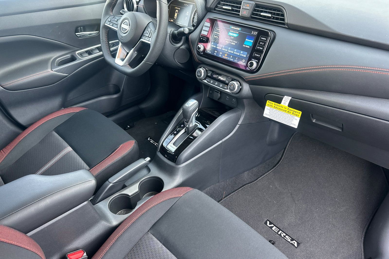 Used 2025 Nissan Versa SR w/ Trunk Package image 17